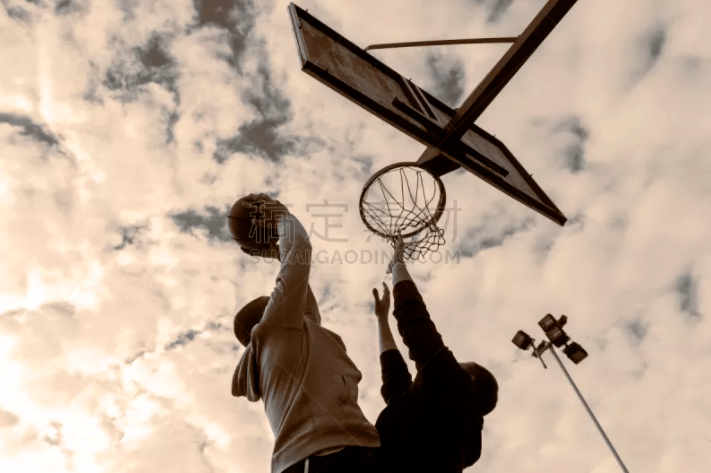 篮球——CBA常规赛：深圳马可波罗不敌福建晋江文旅